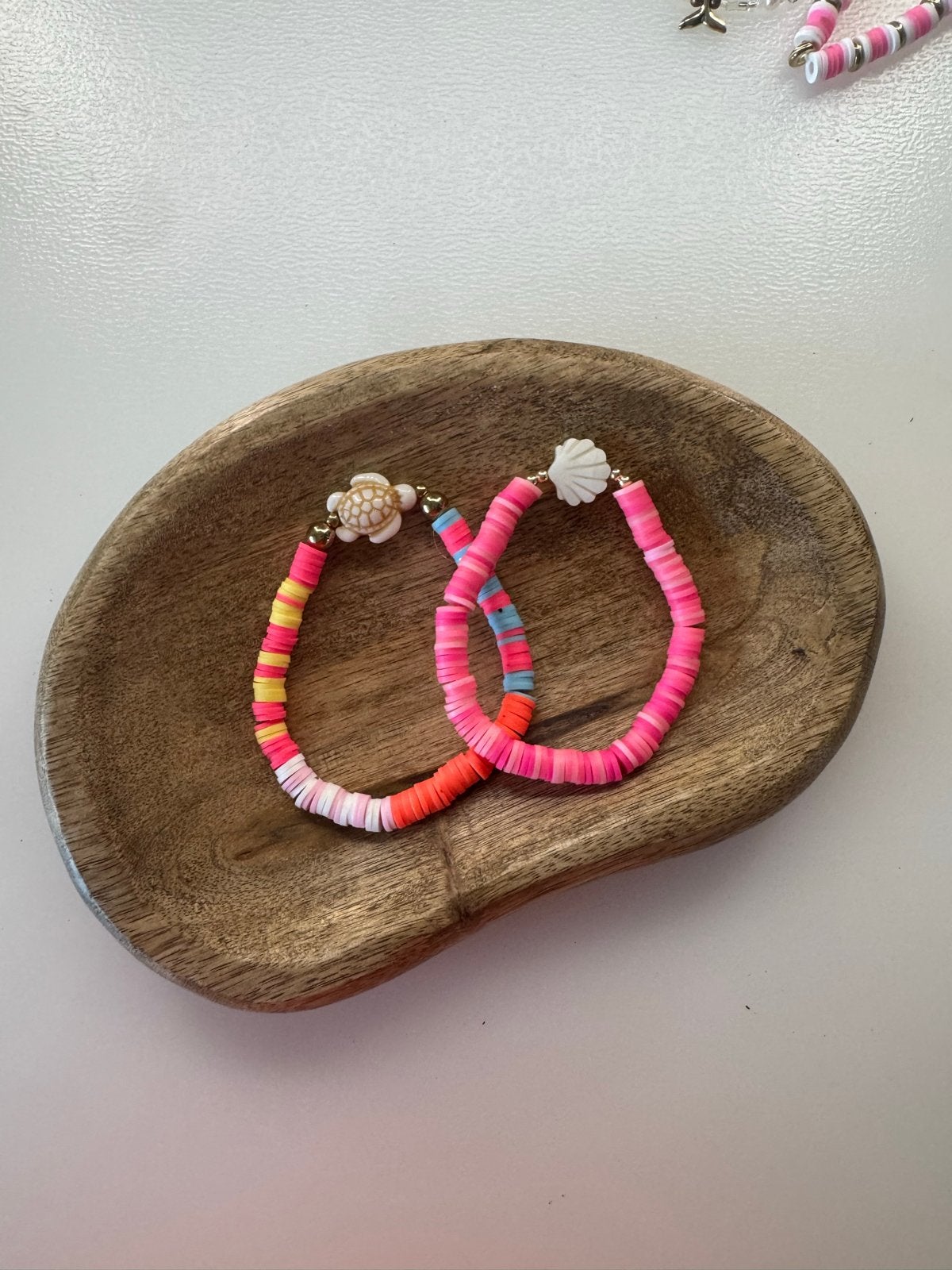 Kleurrijke Fimo Kralen Armbanden met Bedels, Overige materialen, Ophalen of Verzenden, Zo goed als nieuw, Roze