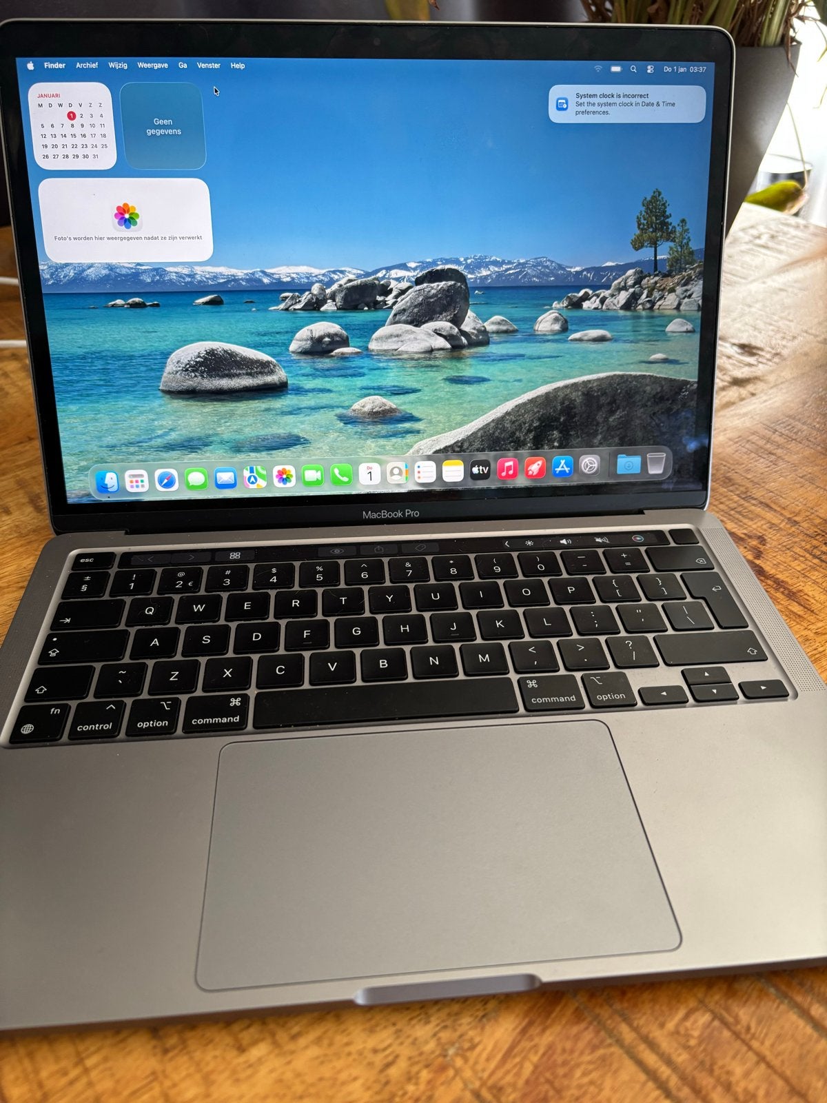MacBook Pro 13 inch (2020) met touchbar- 16GB RAM, 500GB SSD, 2 tot 3 Ghz, Qwerty, 13 inch, 512 GB