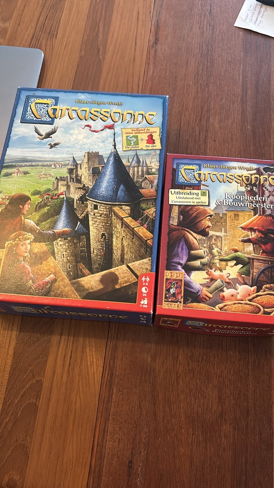 Carcassonne basisspel + uitbreiding 2 Kooplieden & Bouwmeest, Drie of vier spelers, Ophalen of Verzenden, Zo goed als nieuw