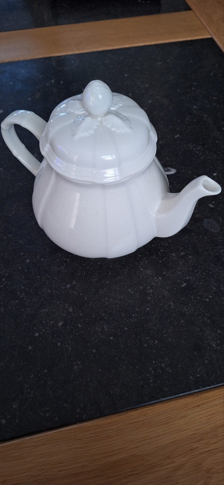 Villeroy & Boch Manoir Theepot nieuwstaat, Ophalen, Villeroy & Boch, Zo goed als nieuw, Porselein