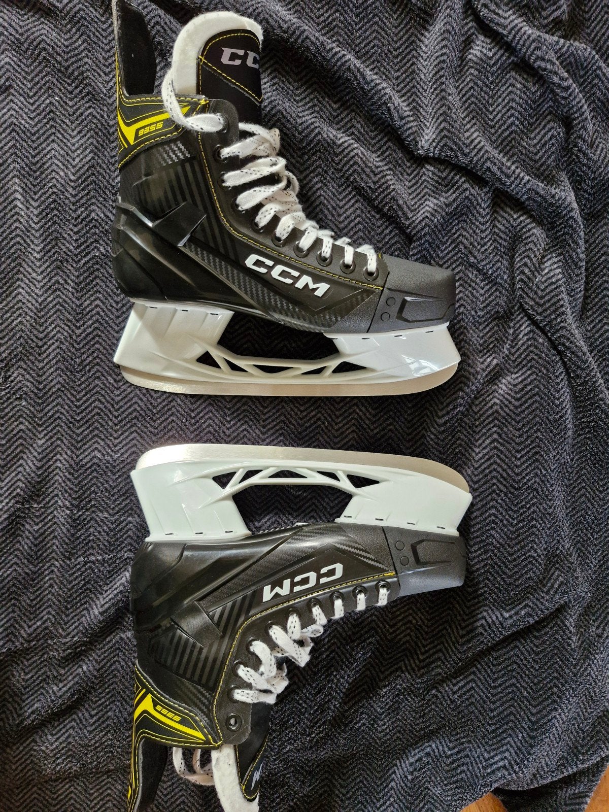 CCM 9355 supertacks ijshockeyschaatsen - maat EUR 44.5, Ophalen of Verzenden, Zo goed als nieuw, Schaatsen