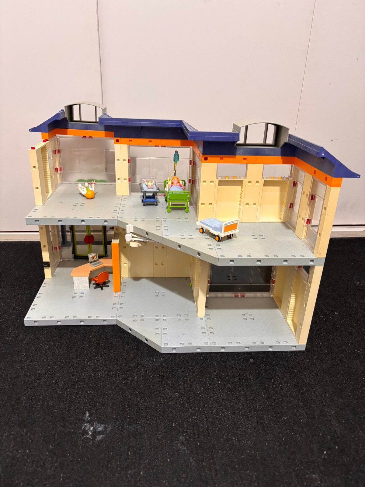 Playmobil ziekenhuis met lift, Kinderen en Baby's, Speelgoed | Playmobil, Ophalen of Verzenden