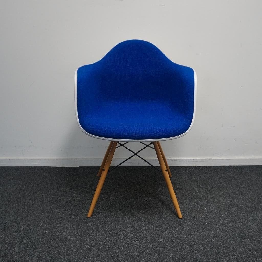 Vitra Eames DAW Design Stoelen | Kuip Stoel | Kobalt Blauw, Gebruikt, Twee, Blauw, .