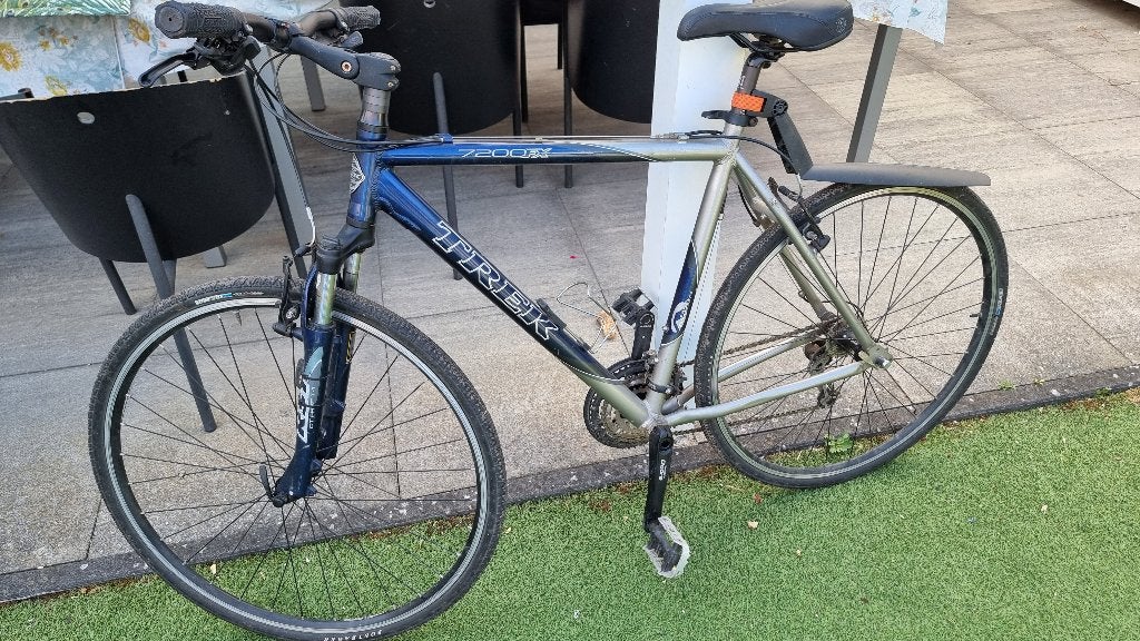 Hybryde mountain heren fiets, Gebruikt, Vering, 10 tot 15 versnellingen, Overige maten