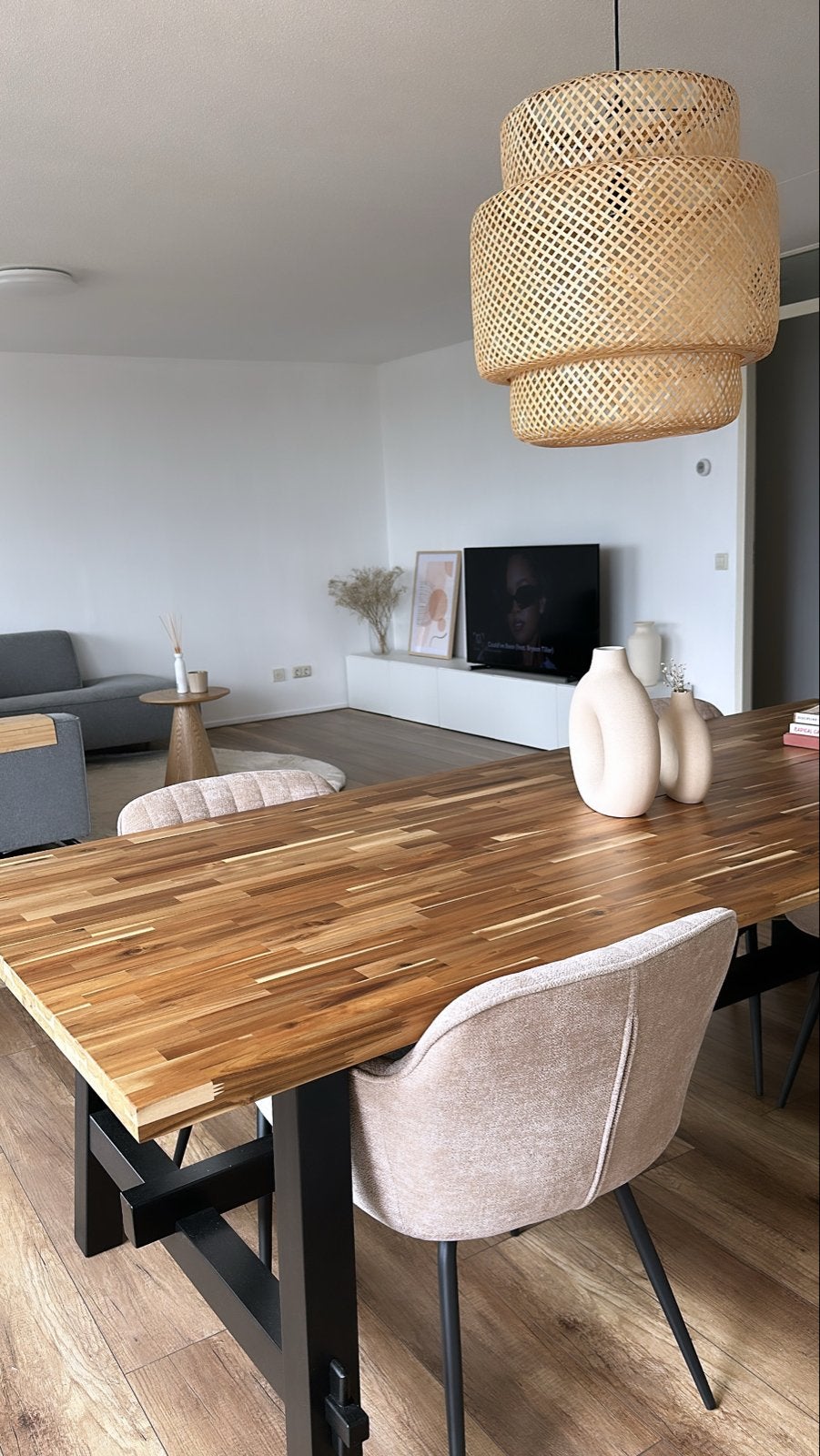 IKEA SKOGSTA Eettafel (235x100) met 4 Kwantum COMO Stoelen, Ophalen, 100 tot 150 cm, 200 cm of meer, Zo goed als nieuw
