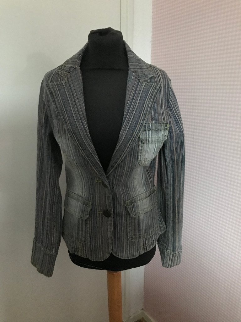 gestreept jeanslook jasje (Madonna), Maat 38/40 (M), Blauw, Ophalen of Verzenden, Zo goed als nieuw
