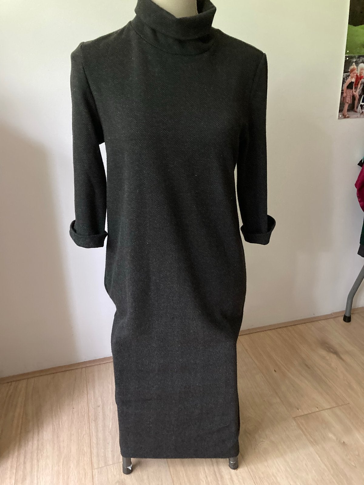 Penn&Ink N.Y. Jurk met col - Maat 36 (S), Kleding | Dames, Ophalen of Verzenden, Zo goed als nieuw, Maat 36 (S), Grijs