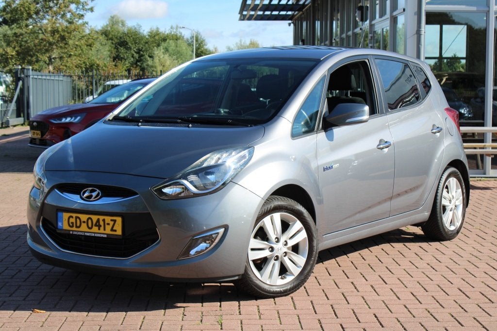 Hyundai ix20 1.4i blue 90pk Go! (bj 2015), Auto's, Stof, Gebruikt, 1153 kg, Verwarmde buitenspiegels