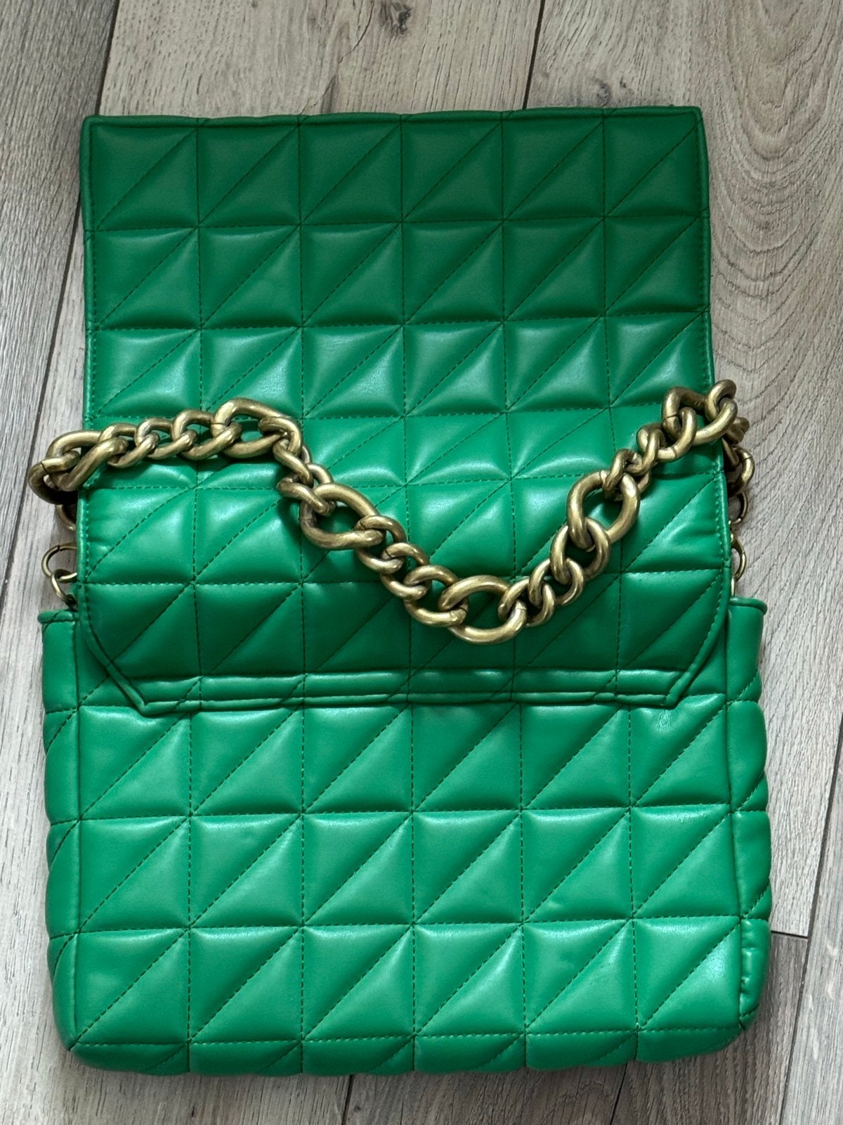 Zara Groene Gewatteerde Schoudertas met Gouden Ketting, Ophalen of Verzenden, Zo goed als nieuw, Groen, Schoudertasje