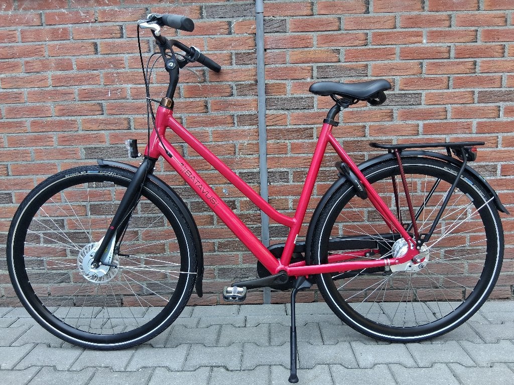 NIEUWSTAAT! Batavus Dinsdag dames 57 cm. Rood metallic, Ophalen, Versnellingen, Batavus, 56 cm of meer