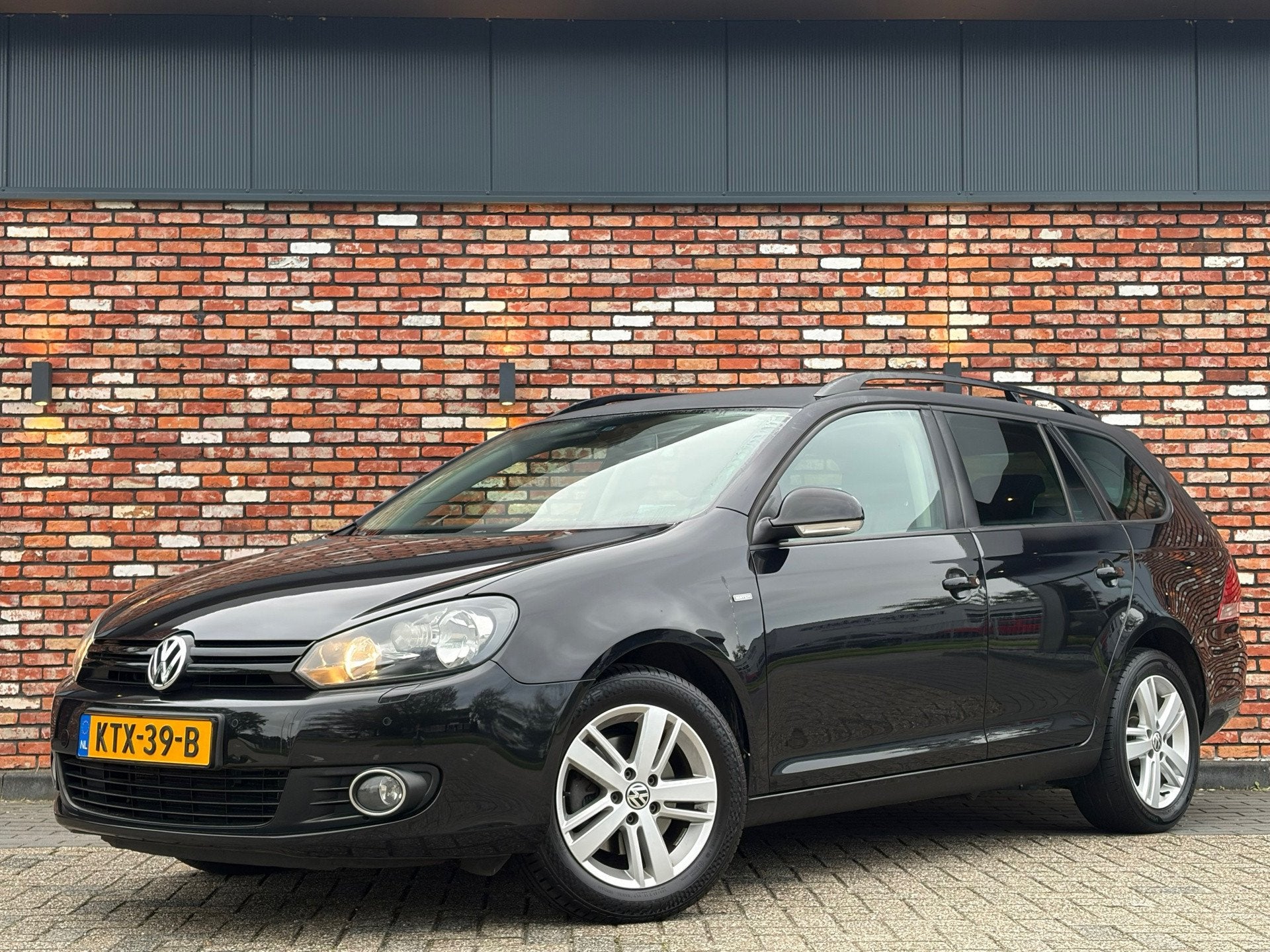 Volkswagen Golf Variant 1.2 TSI Match 105PK Automaat Stoelve, Auto's, Euro 5, Gebruikt, Zwart, 700 kg