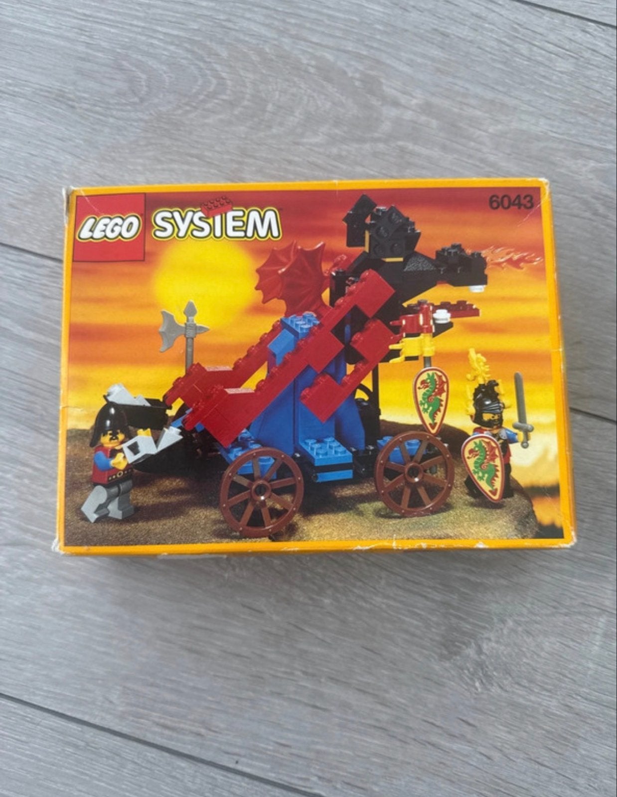 Lego 6043 - Castle - Dragon Defender - 100% compleet, Gebruikt, Lego, Ophalen of Verzenden, Compleet