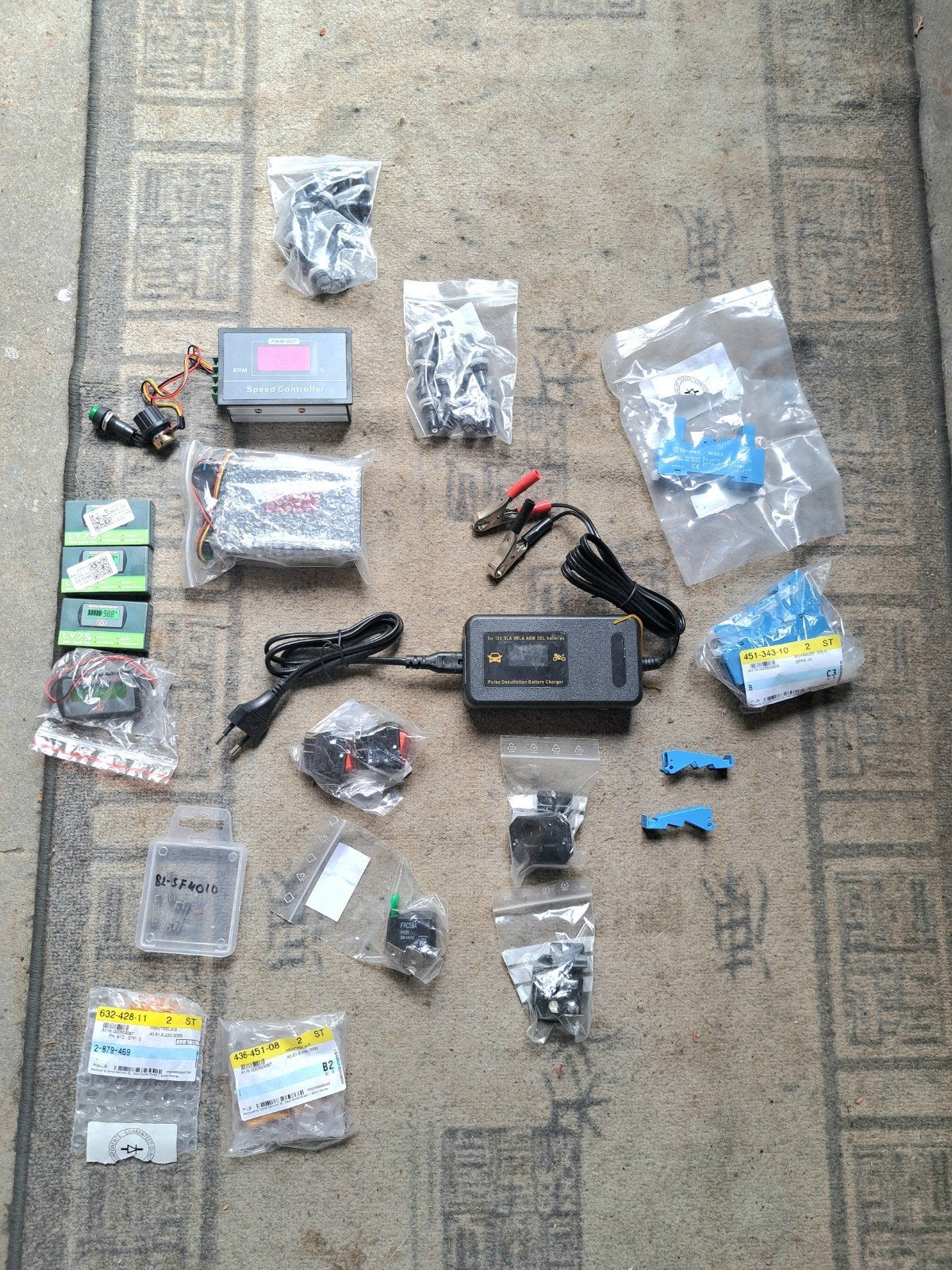 Diverse elektrische kabels, stekkers en accessoires, Gebruikt, Onbekend, Ophalen of Verzenden, Kabel of Snoer