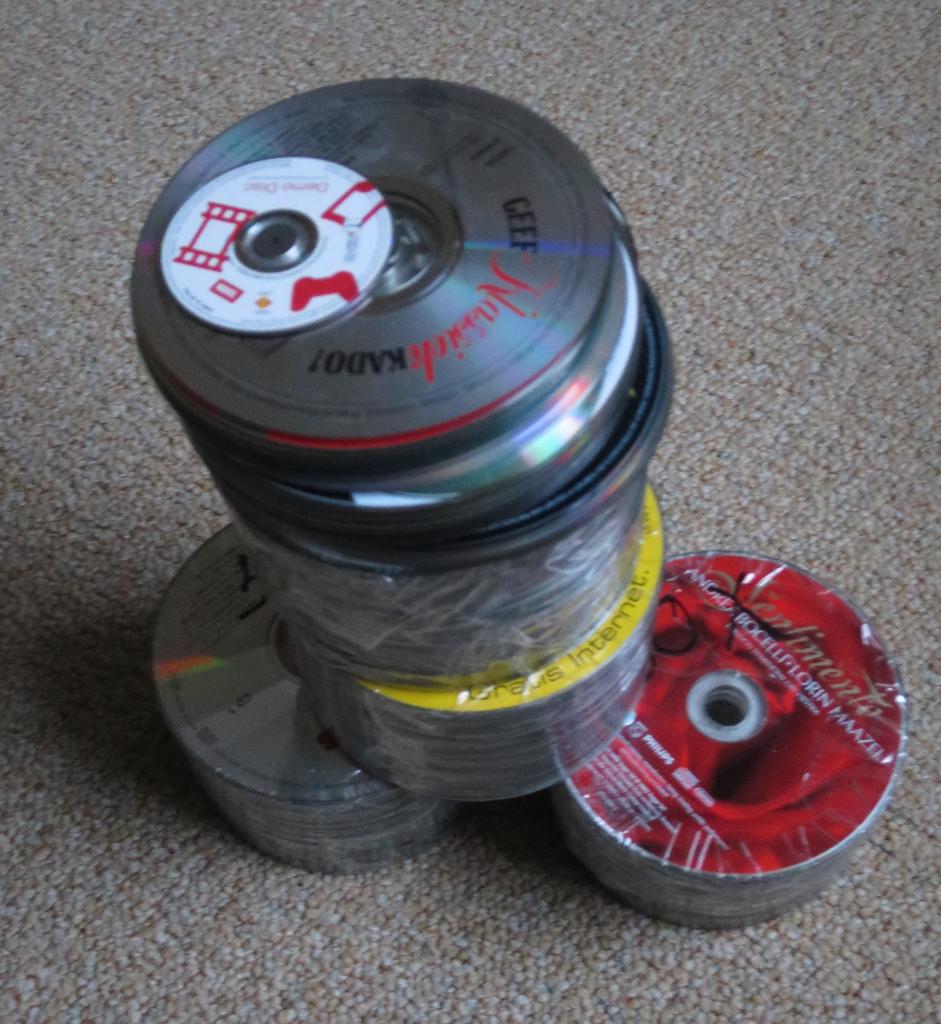 Partij Knutsel cd's, Hobby en Vrije tijd, Knutselen, Nieuw, Knutselwerk, Overige materialen, Ophalen