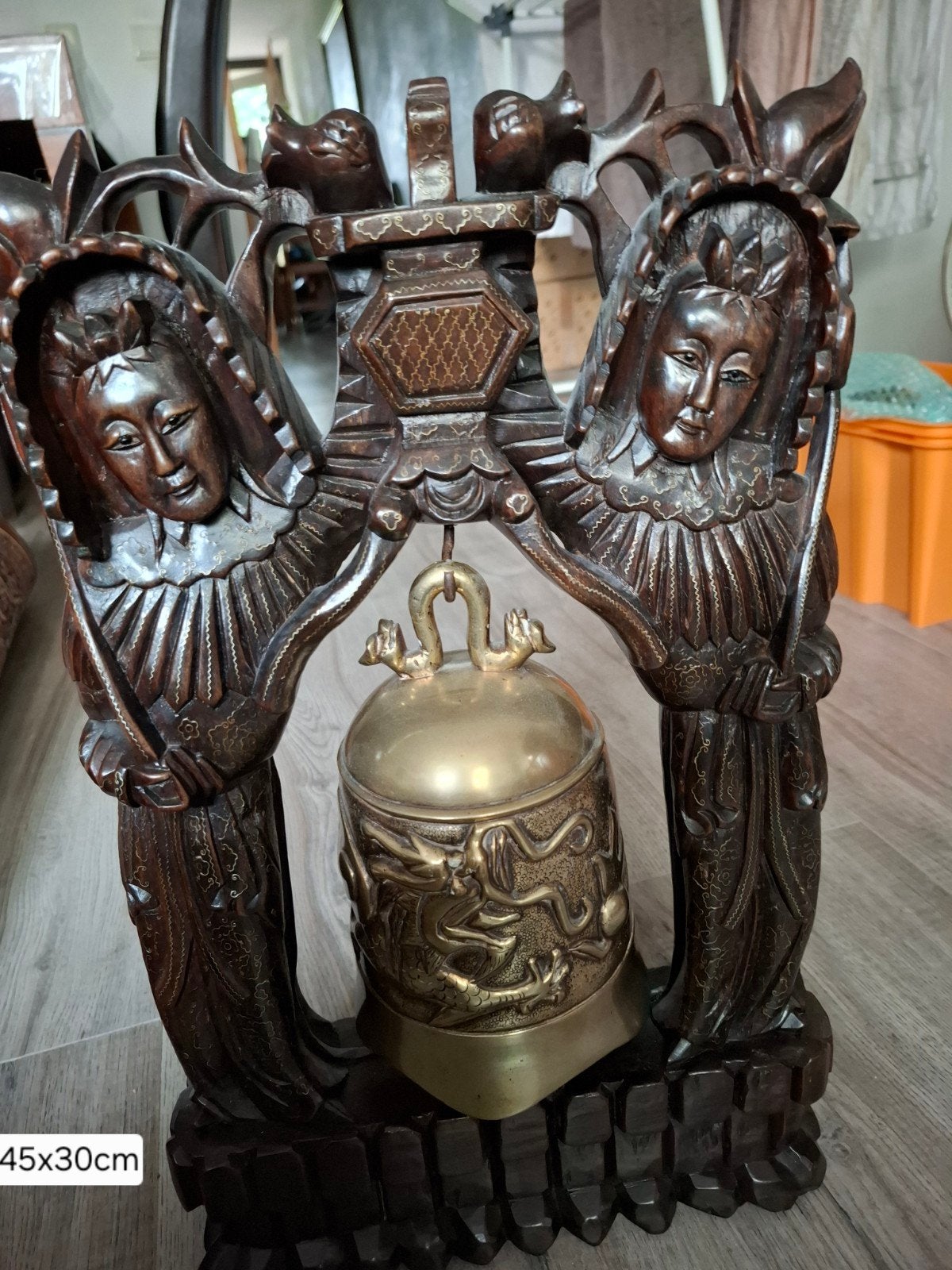 Antieke Templebel 19e Eeuw, Ophalen