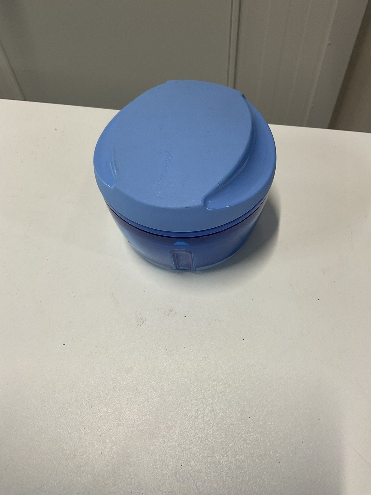 Tupperware uiensnijder dmv draaien als nieuw, Huis en Inrichting, Ophalen of Verzenden, Zo goed als nieuw, Overige typen