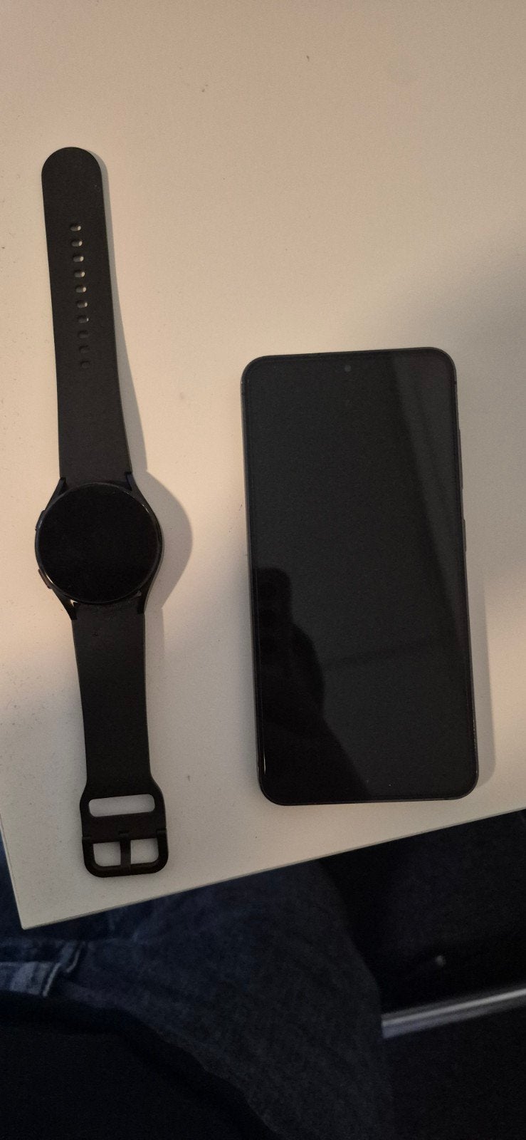 Samsung S23 256GB Zwart met Watch 4 Zwart - Zeer Goede Staat