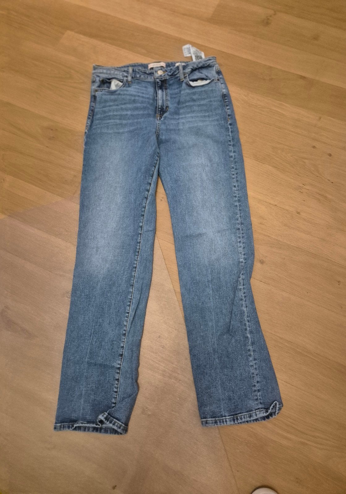 Guess 1981 Straight Jeans - Maat W31, Kleding | Dames, Guess, Blauw, Ophalen of Verzenden, Zo goed als nieuw