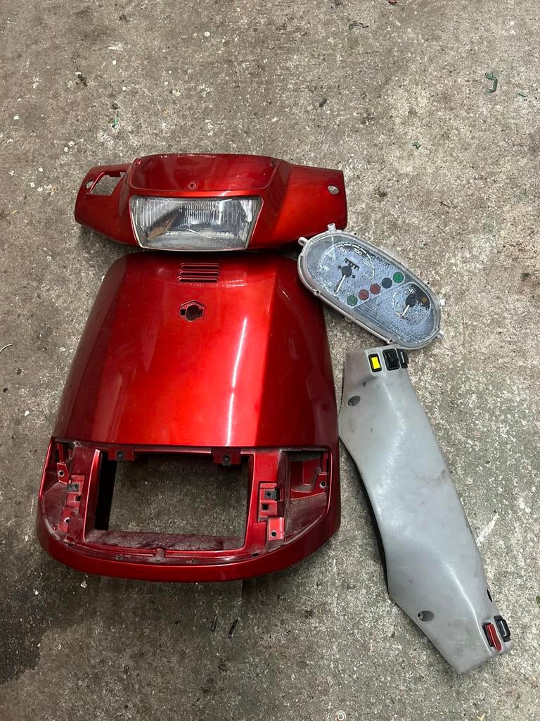 Piaggio skipper 125 cc onderdelen, Fietsen en Brommers, Brommeronderdelen | Scooters, Ophalen of Verzenden, Kap, Piaggio