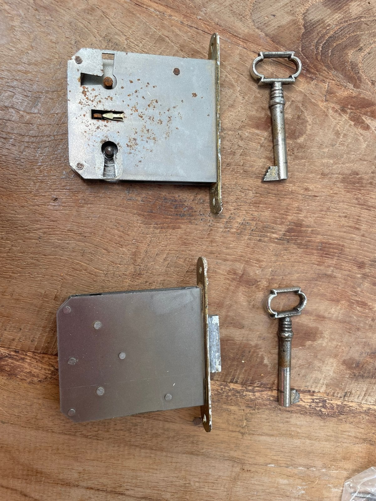 Oude sloten met sleutel, Ophalen, Gebruikt, Slot