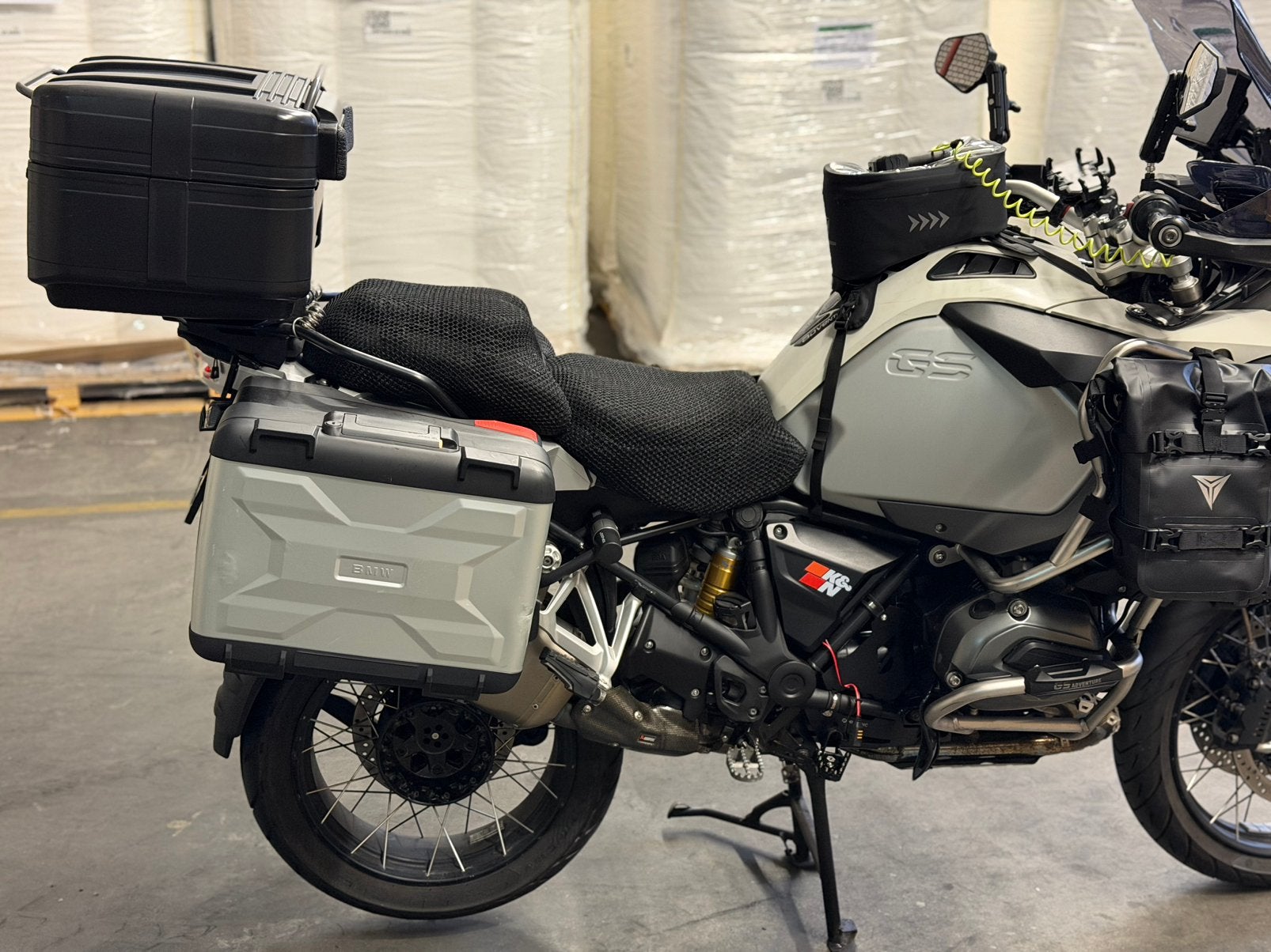 Bmw r1200 adventure LC three-piece luggage set, Ophalen, Gebruikt