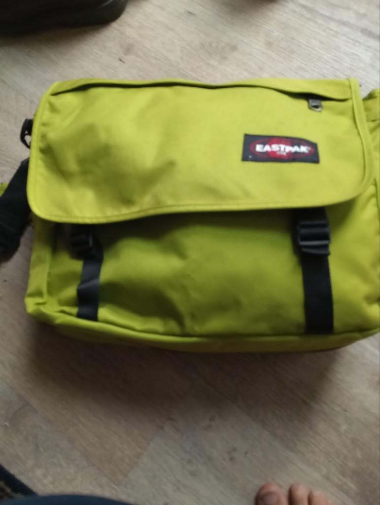 Eastpak schoudertas, Ophalen of Verzenden