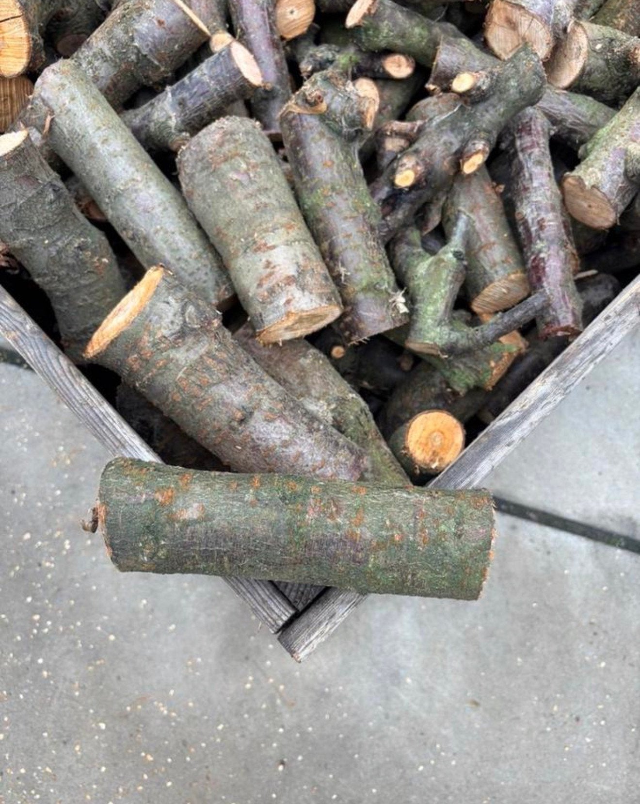 Gedroogd Kersenhout in netzakken van 10kg, Tuin en Terras, Haardhout, Minder dan 3 m³, Ophalen of Verzenden