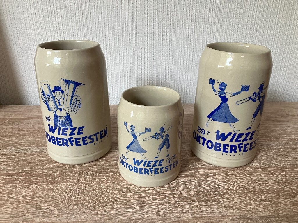 3 Bierpullen van de Oktoberfeesten in Wieze - Belgie, Ophalen of Verzenden, Gebruikt, Pul(len), Overige merken