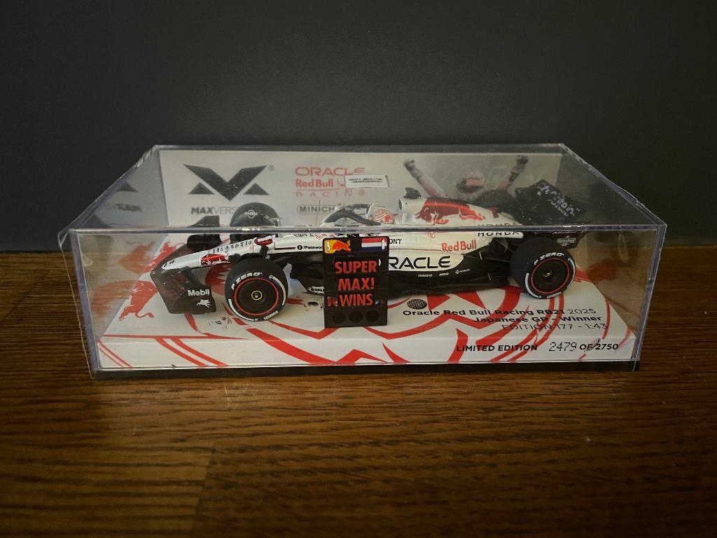 Verstappen Minichamps 1:43 RB21 GP Japan 2025 Special Liv, Verzenden, Nieuw, Auto, MiniChamps