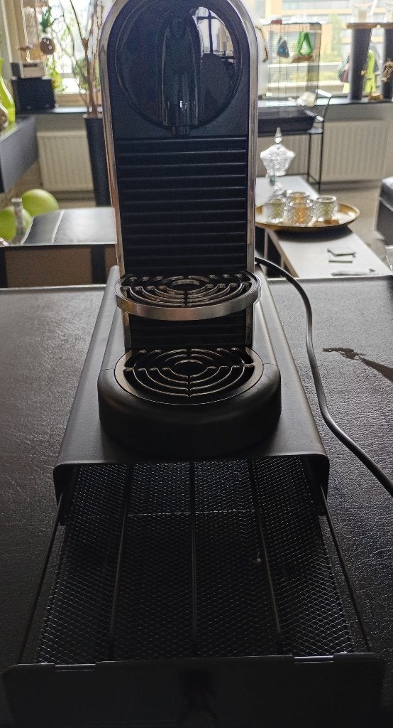 Nespresso Citiz Platinum roestvrij staal+lade voor 40 cups., Gebruikt, Koffiemachine, Ophalen of Verzenden, 2 tot 4 kopjes
