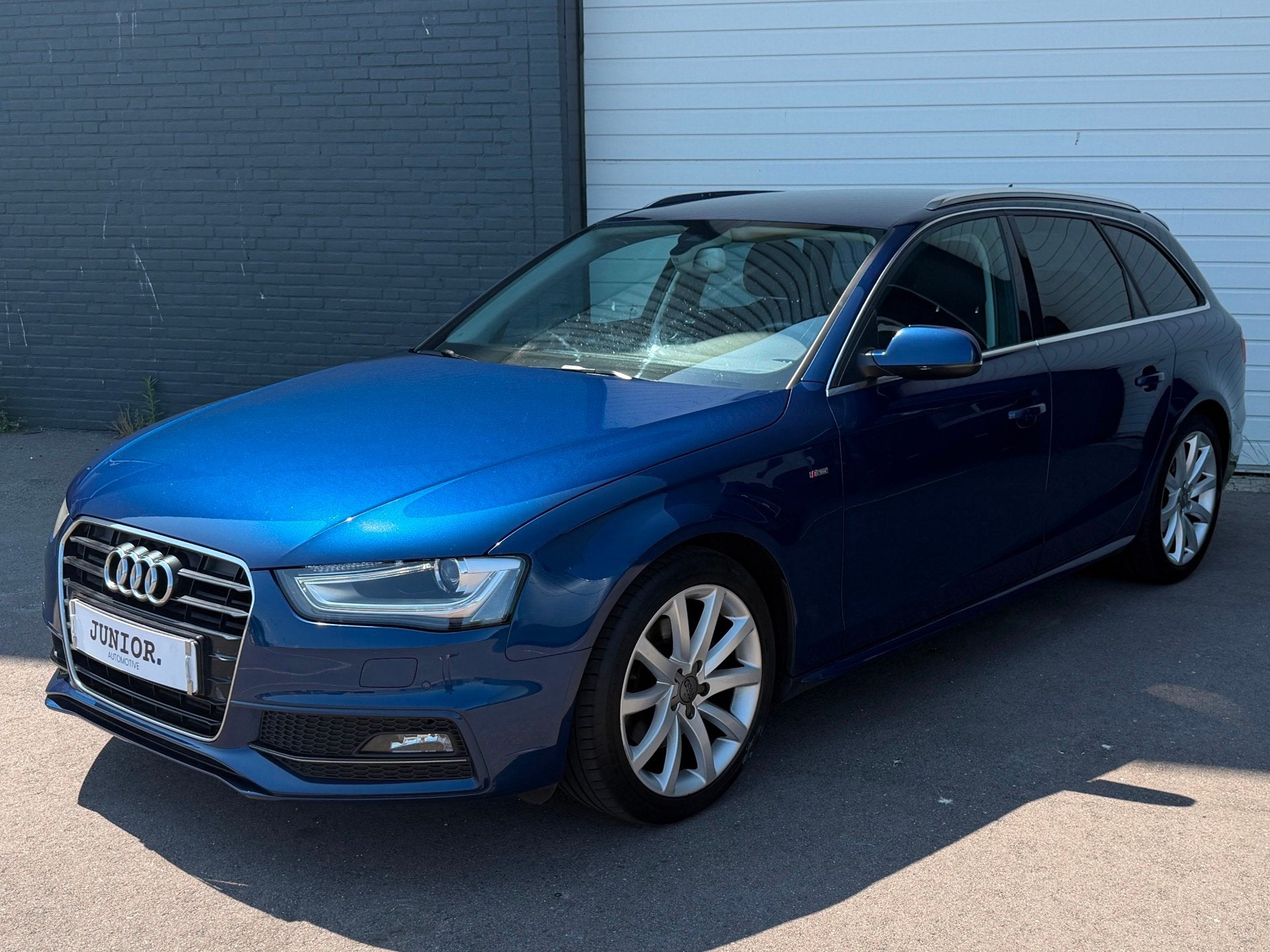 Audi A4 Avant 1.8 TFSI S-LINE AUTOMAAT/ADAPTIVE/XENON/STOELV, Auto's, Stof, Gebruikt, 4 cilinders, A4