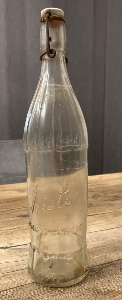 Oude glazen Ariston limonade gazeuse beugelfles, Ophalen of Verzenden, Gebruikt, Verpakking