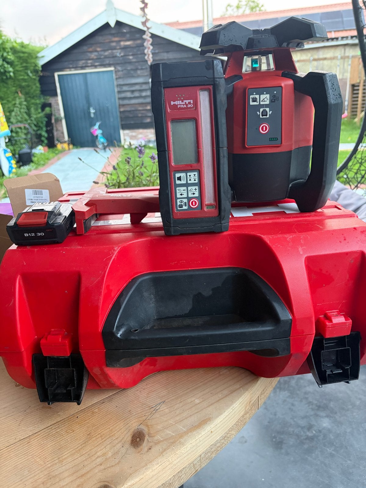 Hilti PR 30-HVS A12 Roterende Laser met PRA 30 Ontvanger, Doe-het-zelf en Verbouw, Meetapparatuur, Ophalen of Verzenden, Zo goed als nieuw