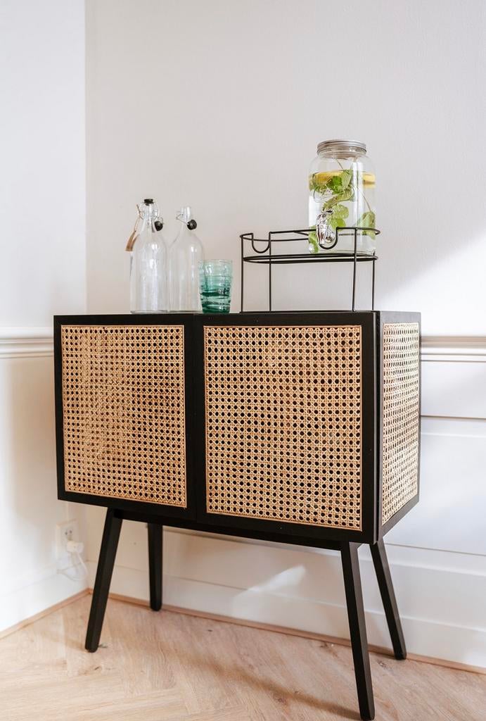 Zwart rotan kastje, Huis en Inrichting, Kasten | Dressoirs, Ophalen, Zo goed als nieuw, 25 tot 50 cm, 50 tot 100 cm
