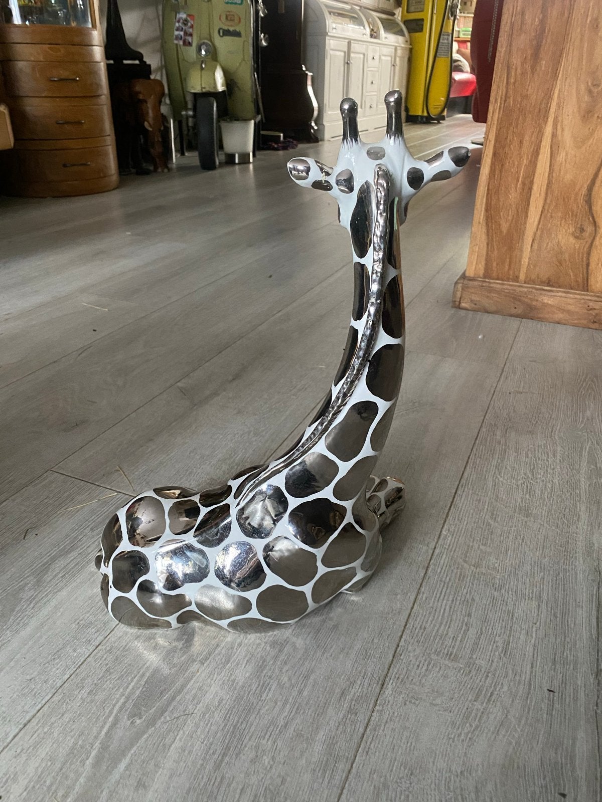Decoratieve zilverkleurige giraffe beeld, Ophalen, Zo goed als nieuw, Zilver, Modern