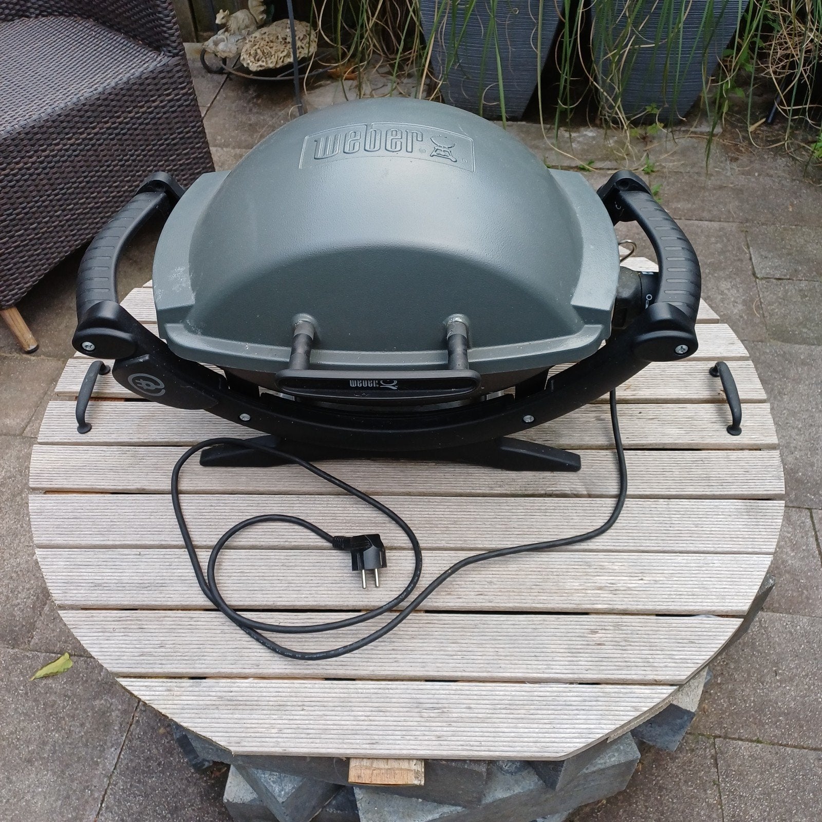 Weber elektrische bbq Q140, Tuin en Terras, Elektrische barbecues, Ophalen, Gebruikt, WEBER BBQ