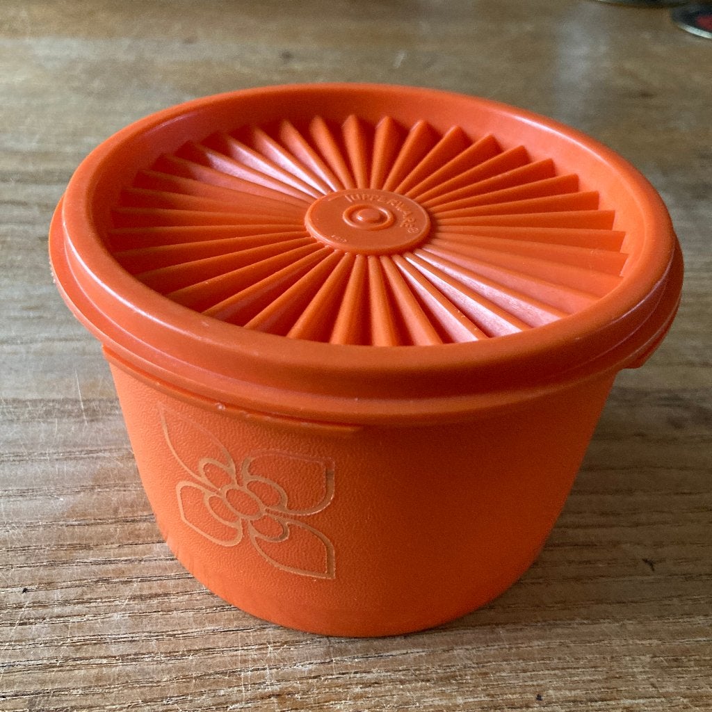 Vintage Tupperware oranje bewaardoos zonnedeksel Ø12cm, Huis en Inrichting, Keuken | Tupperware, Ophalen of Verzenden, Gebruikt