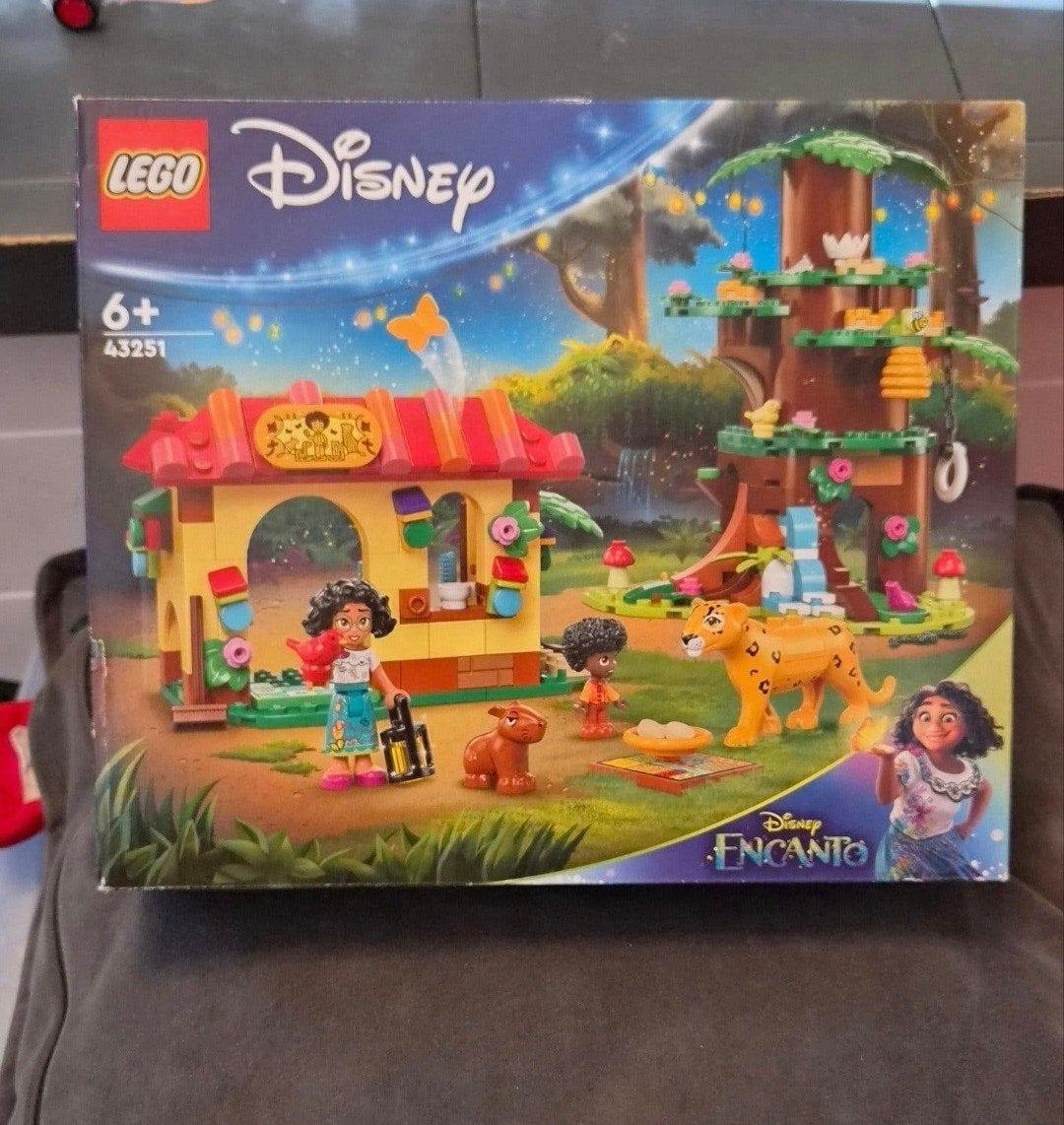 Lego Disney Encanto Het Madrigal Huis 43251, Lego, Nieuw, Ophalen of Verzenden, Disney