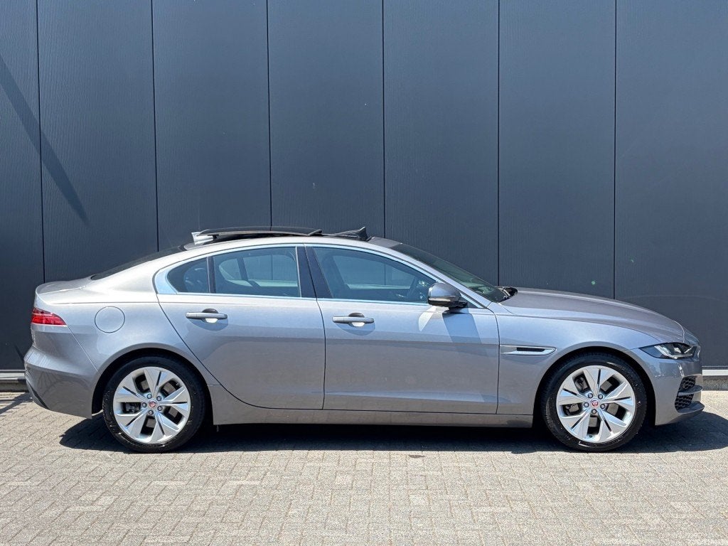 Jaguar XE 2.0 P250 Aut. Pano Leder Camera LED Carplay Androi, Automaat, 4 cilinders, Bedrijf, Vierwielaandrijving