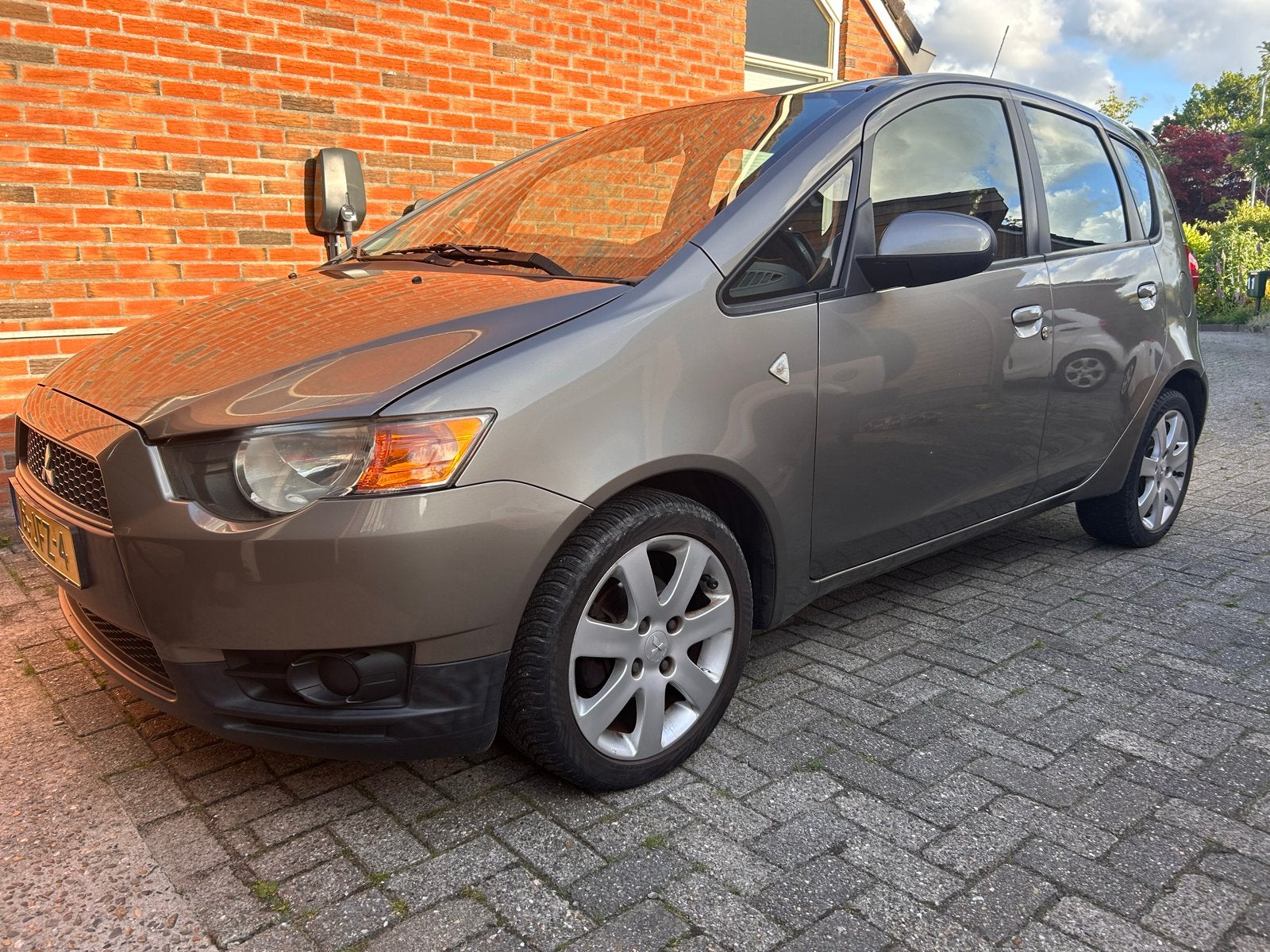 Mitsubishi Colt 1.3 5-DR AUT 2009 Grijs, 31 €/maand, Colt, Origineel Nederlands, Particulier