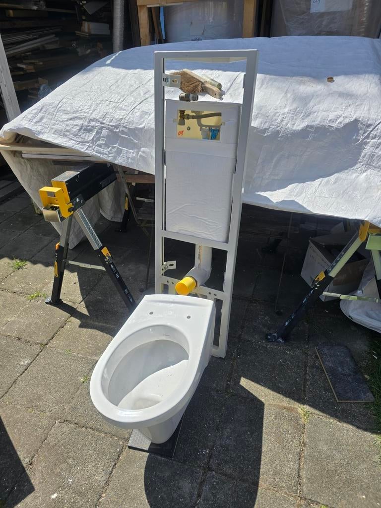 Uniek hoek hangtoilet met Sphinx pot, Doe-het-zelf en Verbouw, Sanitair, Ophalen, Zo goed als nieuw, Toilet