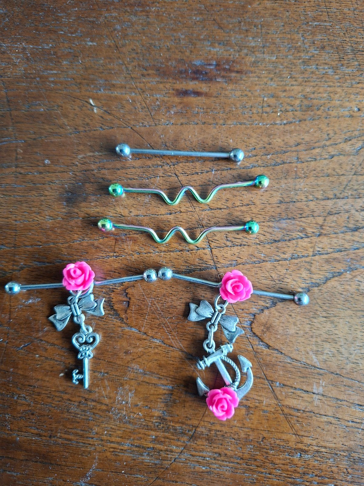 Diverse piercings - Oor, navel, wenkbrauw, Gebruikt, Staal, Oor- of Traguspiercing, Ophalen of Verzenden