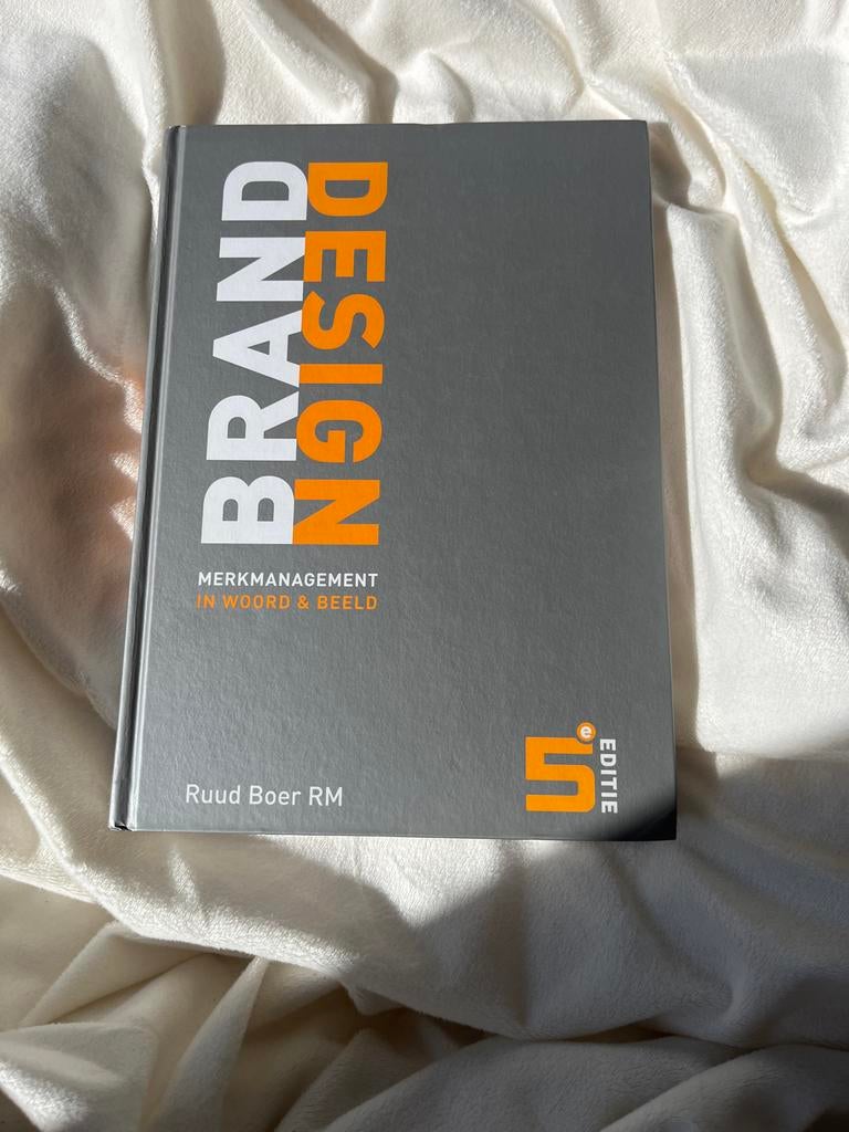 Brand Design: Merkmanagement in Woord & Beeld - 5e editie, Boeken, Ophalen of Verzenden, Zo goed als nieuw