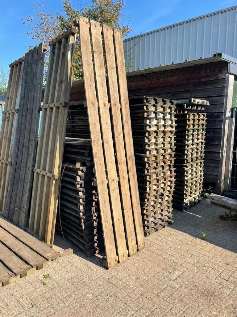 VLONDER SCHOTTEN, TUIN, DAKTERRAS,DECO ETC. STEIGERHOUT OUD, Ophalen of Verzenden, Zo goed als nieuw, Hout