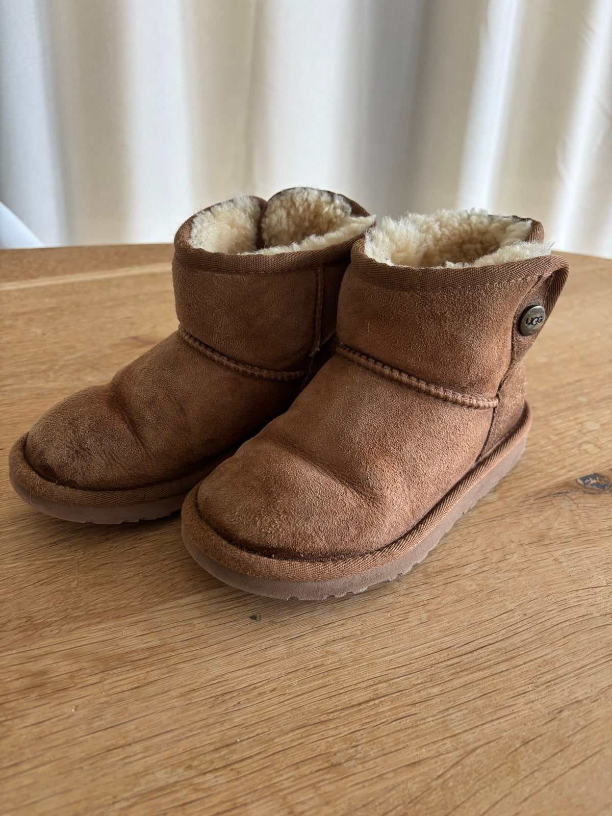 Uggs maat 30 - in goede staat, Kinderen en Baby's, Kinderkleding | Schoenen en Sokken, Gebruikt, Jongen of Meisje, Ophalen of Verzenden