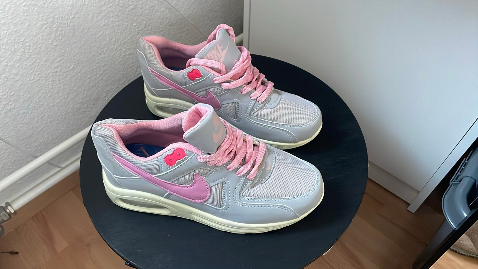 Leuke nieuwe sneakers maat 37, Ophalen of Verzenden, Nieuw, Grijs, Sneakers of Gympen
