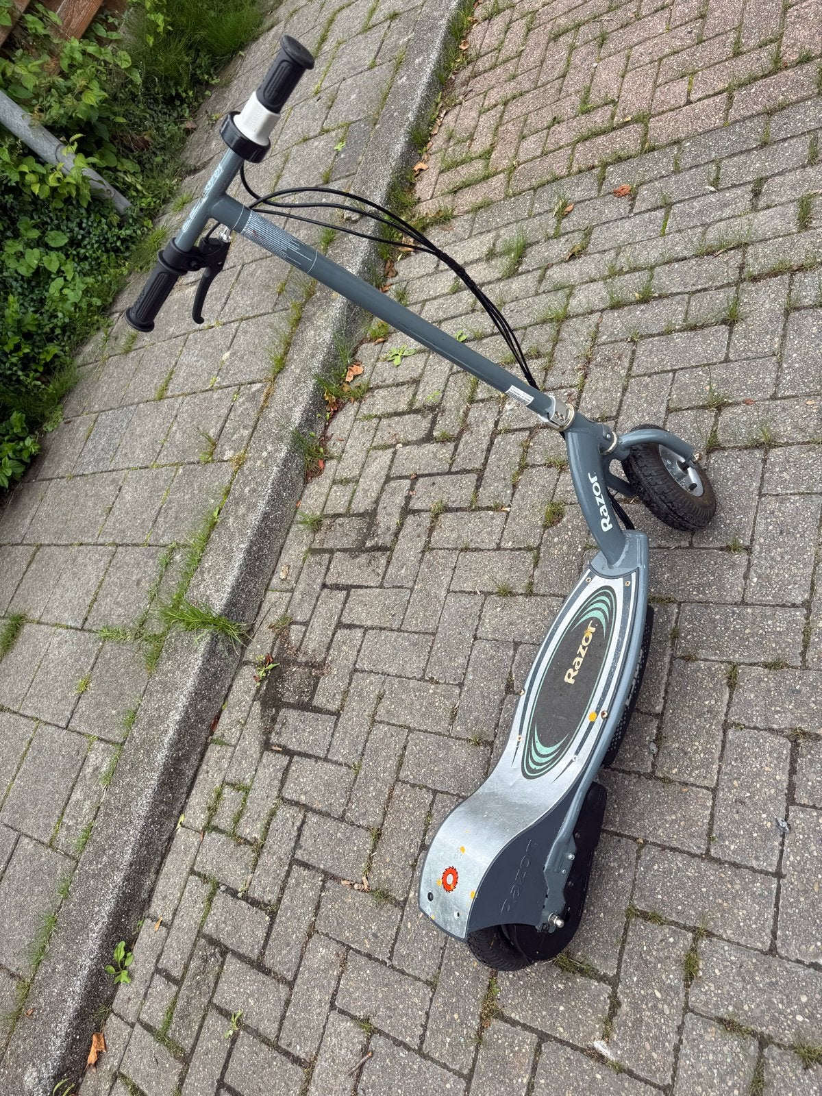 Razor E-step met lader - Achterrem nakijken, Ophalen of Verzenden, Gebruikt, Elektrische step (E-scooter)