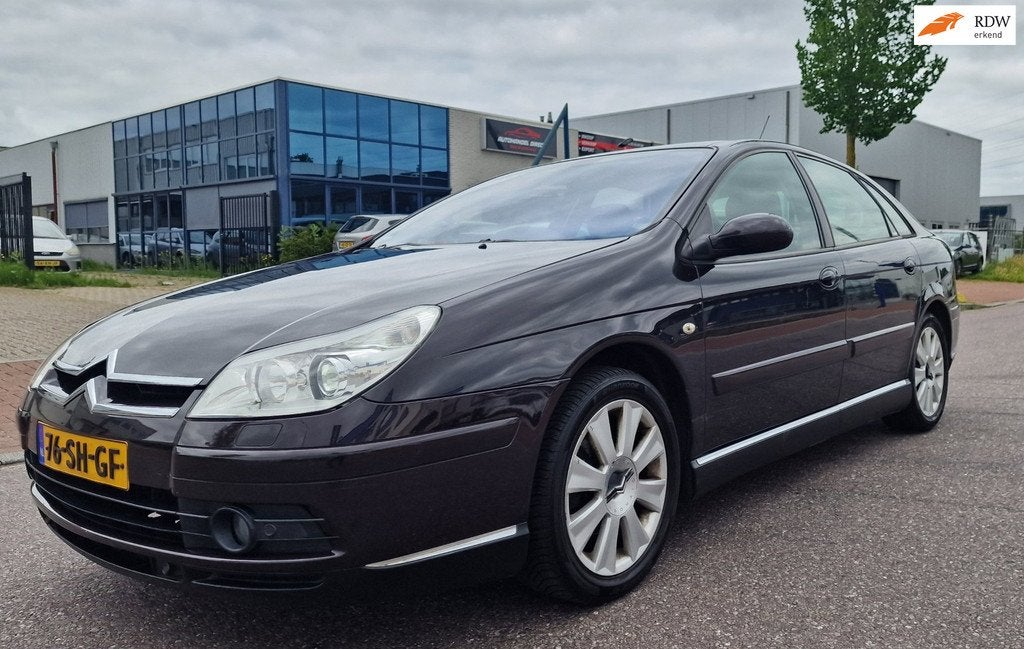 Citroen C5 2.0-16V Exclusive AUTOMAAT NAVI PSENSOR CRUISE, Auto's, Gebruikt, 4 cilinders, 700 kg, Bedrijf