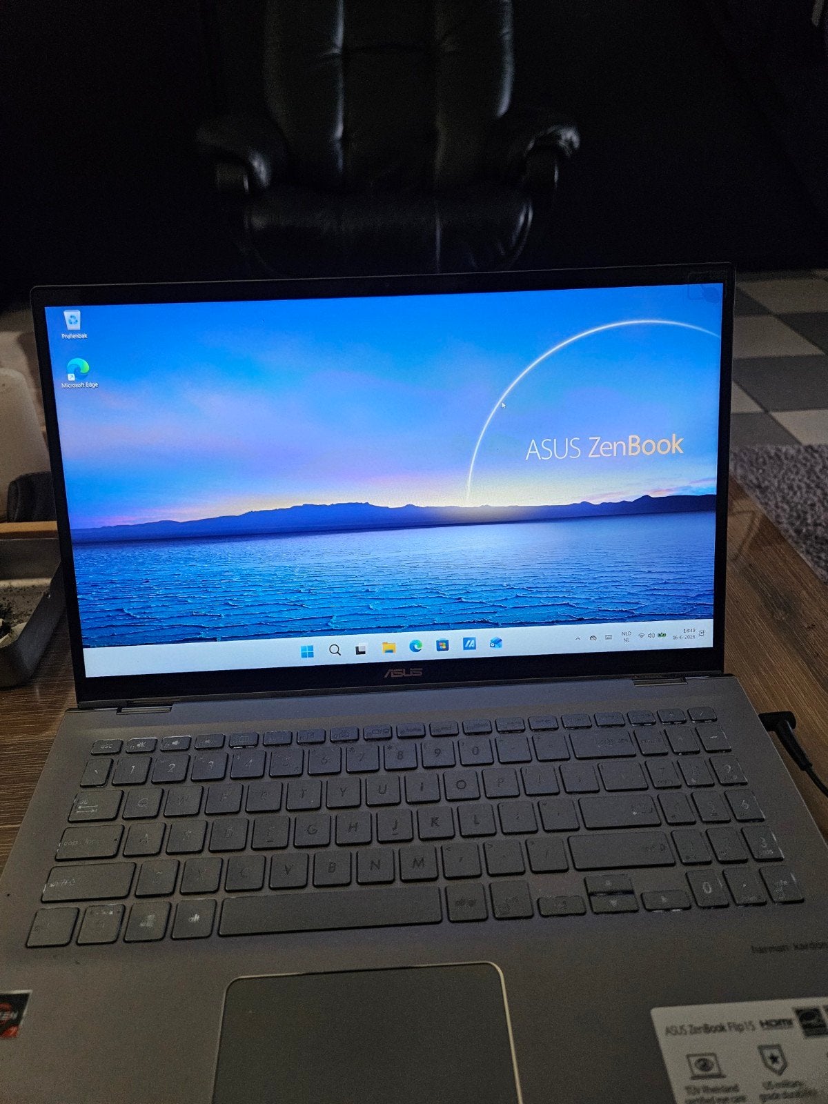 Asus zenbook i.z.g.s, Ophalen of Verzenden, Zo goed als nieuw, 15 inch, 2 tot 3 Ghz