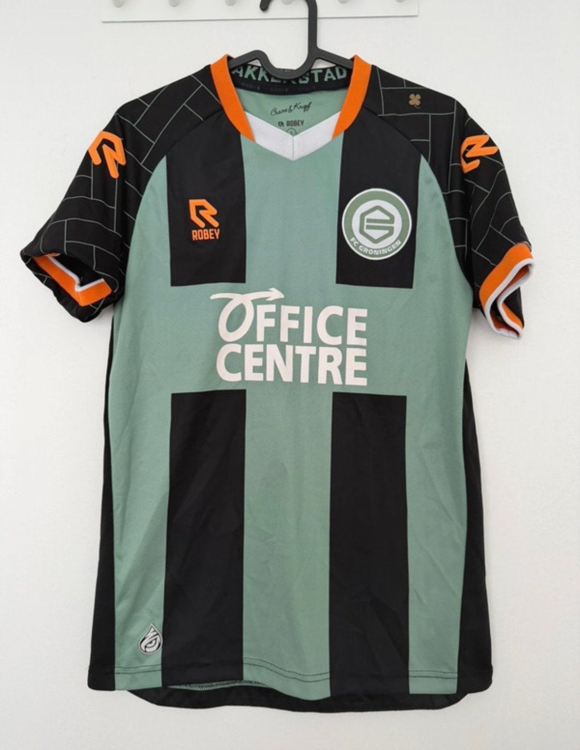 FC Groningen 3e tenue 2021-2022 Kraantje Pappie Maat S, Sport en Fitness, Maat S, Ophalen of Verzenden, Zo goed als nieuw, Shirt
